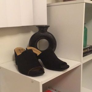 Chinese Laundry - Black Mules